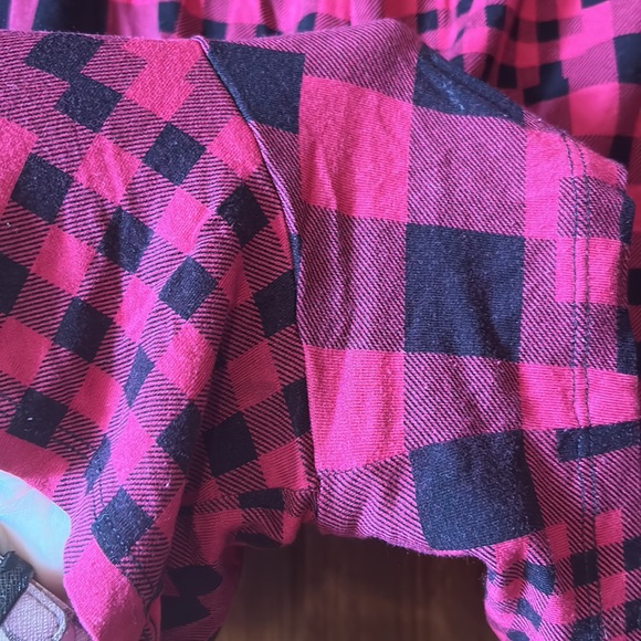 Worn once, soft/lightweight pj shorts are a blend of Viscose+Elastane by Deesse - Picture 3 of 11